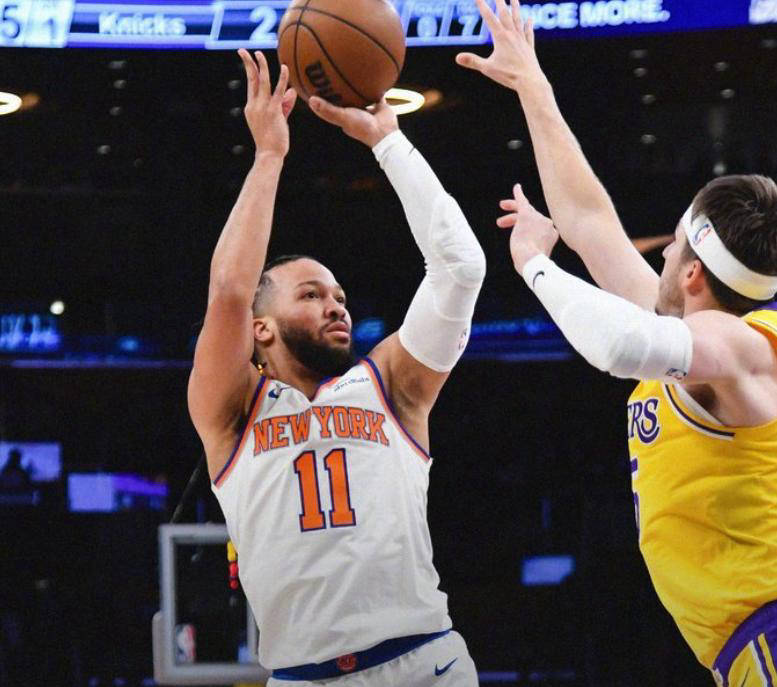 火箭遭遇尼克斯逆转，东契奇发威