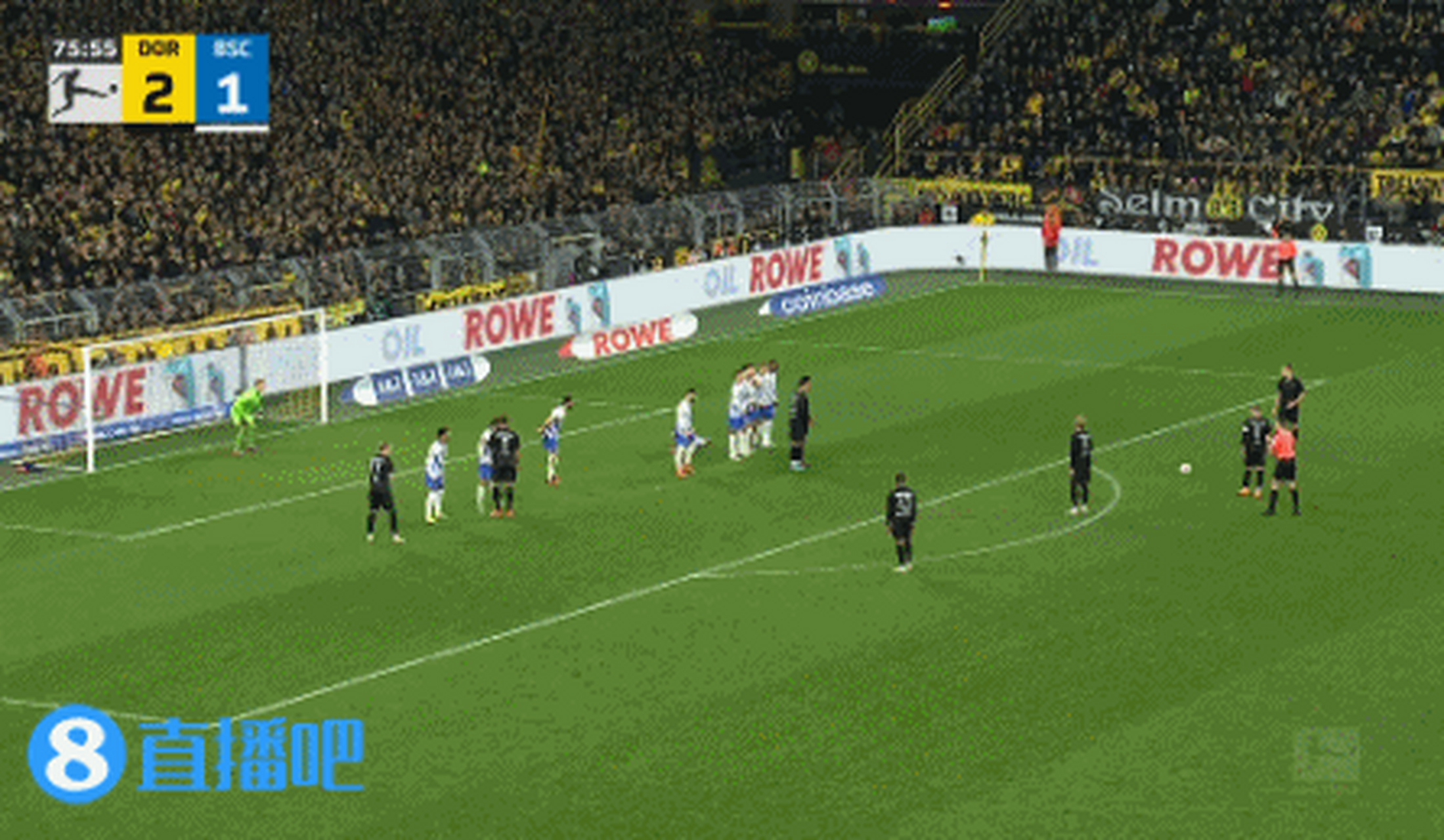 B体育登录app-皮球在球场上飞来飞去，精彩绝伦