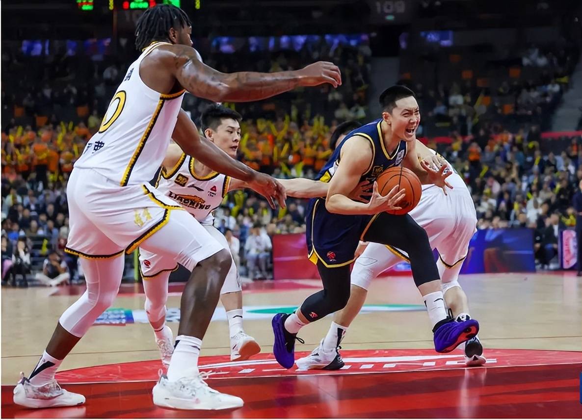 球队新战术效果显著，连胜增加